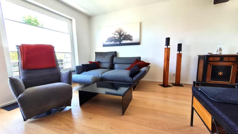 couchtisch-schwarz-metall-modern-hochglanz-quadratisch-design-grau-industrial-wohnzimmer-sofa-sessel-moebel-minimalistisch-stahlzart-classic